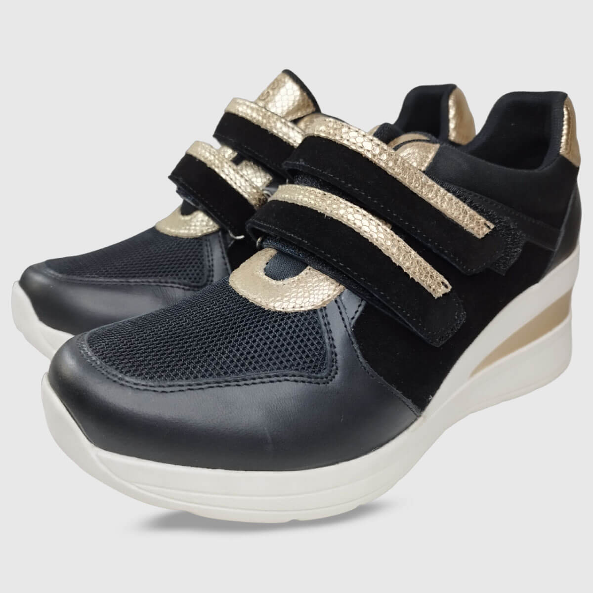 Zapatillas-negras-topanga-moodana-5